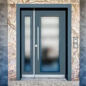 apartman kapısı