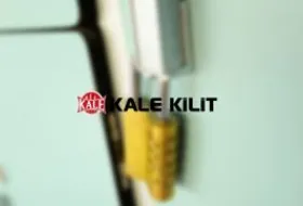 How is a Kale Combination Padlock Unlocked and Reset?